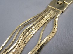 Vintage Gold Tone 10 Chains 24″Long Fold Over Clasp Fashion Necklace 802