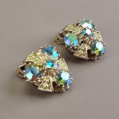 Vintage Rhinestones Earrings Clip On Aurora Borealis Climber Gold Tone 3/4″