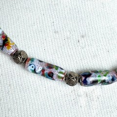 Vintage Art Glass Bead Necklace 17″ Silver Tone Colorful Beaded Barrel Clasp