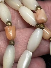Vintage Mother Of Pearl Angel Coral Carved Tulip Necklace Barrel Clasp 28 in