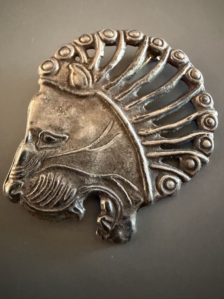 Vintage The Metropolitan Museum Of Art Lion Repro Brooch Signed Silver Plated 2”