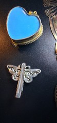 Vintage 7 PIECES Butterfly Lot. Signed Monet and Unsigned PIECES GOLD-TONE METAL