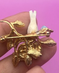 VTG. Swoboda 3-D Blue Bird On Nest Brooch W/Turquoise Pearls As Is Plating