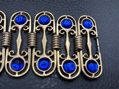 VTG Royal Blue Cabochon Gold Tone 2.5” Wide Panel Etruscan Style Bracelet 7.25”