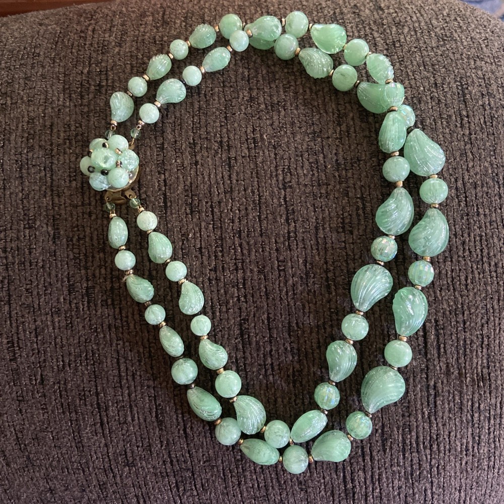 Vintage Teal/Green Beads Necklace WESTERN GERMANY. 15.5 Inches Beautiful Clasp
