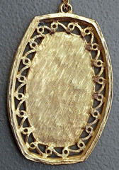 Vintage Mid Century Gold Tone Starburst Statement Pendant Necklace 17.75 Award