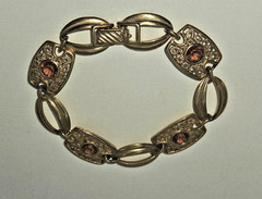 Vintage Sarah Coventry Butterscotch Rhinestone Gold Tone Filigree Bracelet 1974