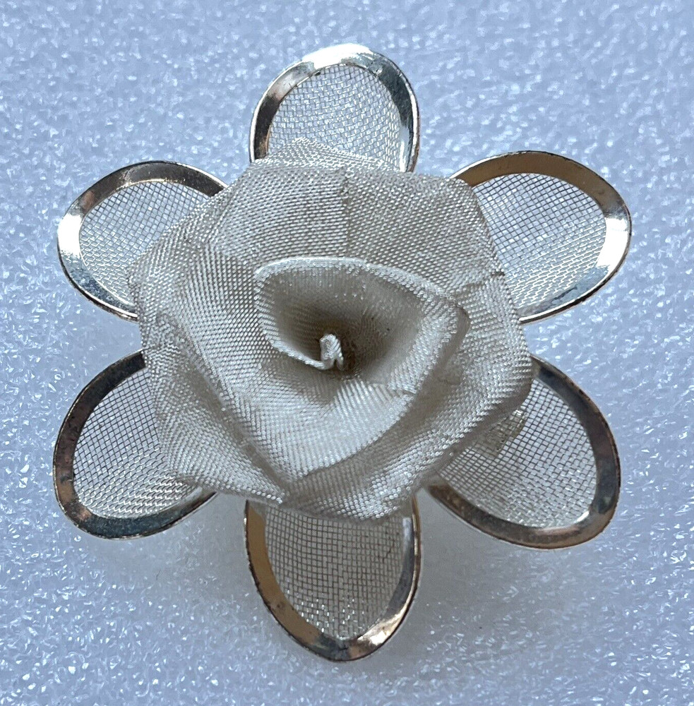 Vintage AAi Silver Tone Metal Mesh Daisy Flower Brooch Pin