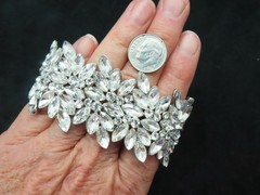 Vintage Contemporary GORGEOUS Wide Rhinestone Stretch Bracelet