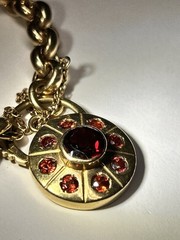 7” Vintage 9ct Yellow Gold Sweetheart Bracelet Garnet Sun Padlock Clasp 28.7g