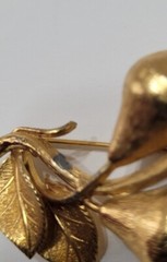 Vintage Brooch Pin Gold Plated Acorn Stem With Leaves, Size 3cm x 4.5cm