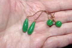 EXCUISITE 14K GREEN JADE JADEITE STUDS & 57MM TEAR DROP EARRINGS JACKETS