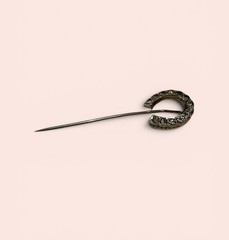 Antique Victorian Rhinestone Horseshoe Stick Pin Lucky Equestrian Lapel Hat Pin
