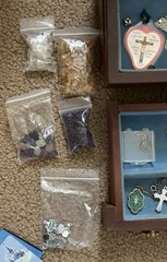 Huge Vintage Estate Costume Jewelry Lot About 125 Pieces Many Wearable