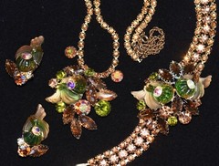 Incredible EDLEE Green & Amber CORNUCOPIA Molded ART GLASS Necklace Bracelet ER