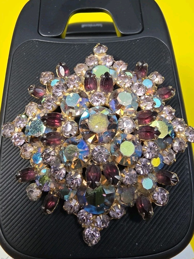 Vintage Juliana Delizza Elster Amethyst Pink Blue Broach Rhinestone Gold Tone