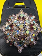 Vintage Juliana Delizza Elster Amethyst Pink Blue Broach Rhinestone Gold Tone