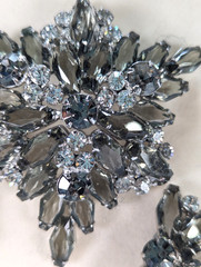 1950s Juliana D&E Book Piece Brooch Earrings Set Smoky Gray Coffin Navette 3″