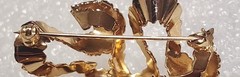 Henkel Grosse Germany 1968 Signed Textured Abstract Gold Tone Brooch Pin C647