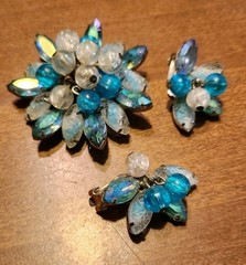 Vintage Juliana D&E Set Rhinestone Aurora Borealis Teal Blue Brooch Earrings