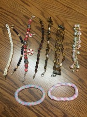 19 Vintage Beaded Necklaces & Bracelets- Lot 1 (Various Styles, Colors & Clasps)