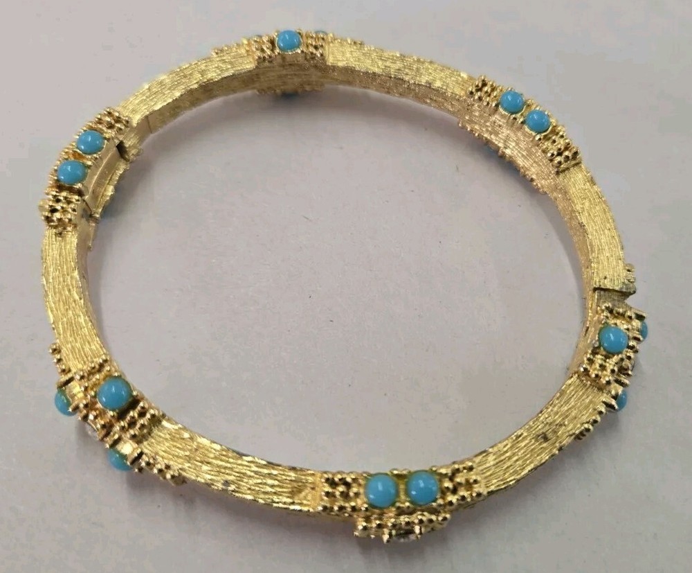 Vintage 1968 Grosse (Germany) Gold Plated Oval Bangle Bracelet W Turquoise 2.75″