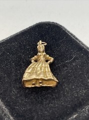VINTAGE HANDMADE Solid 10K Yellow Gold DANCER Charm Pendant (25mm x 13.3mm) 4.7g
