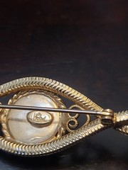VINTAGE HOBE GOLD TONE W/ LOVELY ROSE FLOWER BROOCH RARE