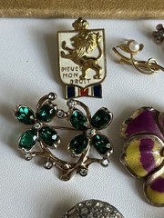Vintage Jewelry Lot Pin Broochrhinestones Pot Metal Enamel 1940-1950’s