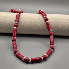Trifari Vintage Red White Beaded Necklace Gold-Tone Jewelry Elegant Signed 25″