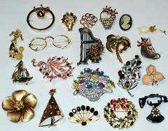 Vintage To Modern 21 Pc Brooch/Pin Lot Monet, Dodd’s, GF, Crystals, Rhinestones
