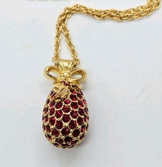 Joan Rivers Egg Pendant Necklace Red Crystal Gold tone Chain Retired 28 in