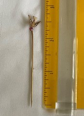 Antique 10kt Gold DOVE/SPARROW Ruby & Seed Pearl Stick Pin w Orig Jewlers Case