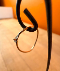 Vintage Small Gold Hoop Earrings 5/8″ Thin Minimal Classic Everyday