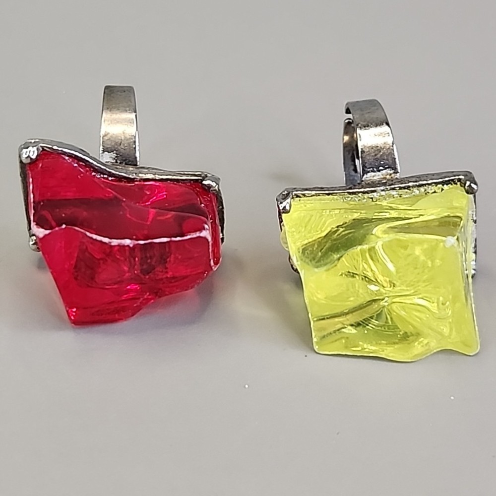 Acrylic Ring Lot of 2 Red yellow Faux Rock Silver Tone 1970s Chunky Adjustable 7