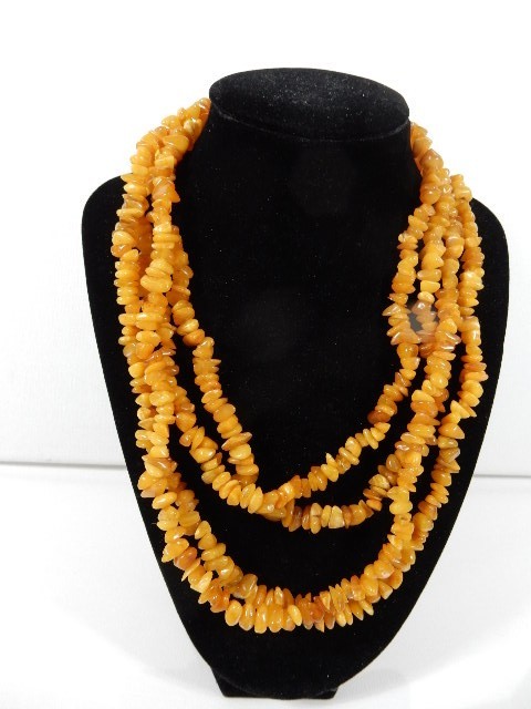 Vintage Butterscotch Egg Yolk Baltic Amber 74″ Beaded Necklace 66 Grams
