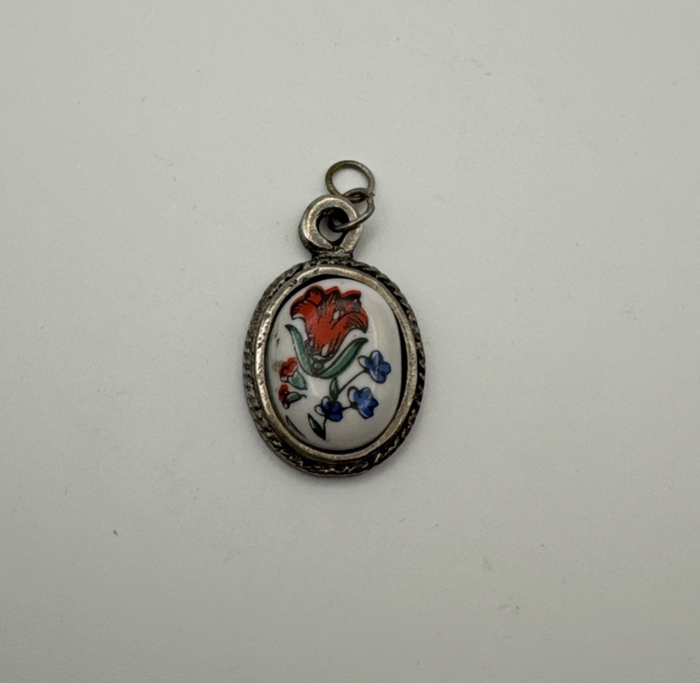 Vintage Ceramic Floral Pendant Silver Tone