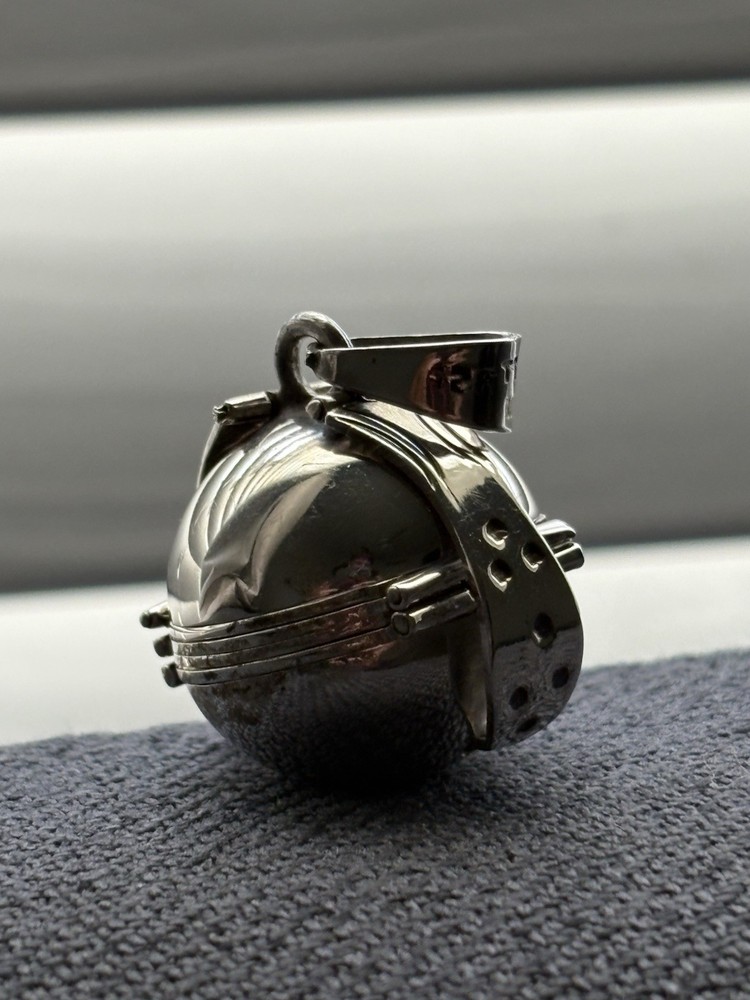 Vintage Mexico 925 Sterling Silver Folding Orb Photo Locket Pendant Sphere