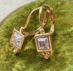 vintage style gold tone leverback drop earrings