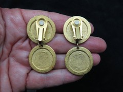Vintage 1980s Gold Tone Dangle Clip Earrings w/Plaid Inset