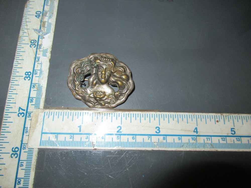 Vintage Art Nouveau Woman’s Face Pin Brooch