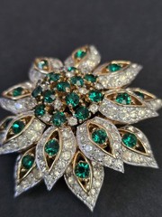 Vintage Jomaz Joseph Mazar Gold Rhinestone Flower Brooch Signed Jomaz