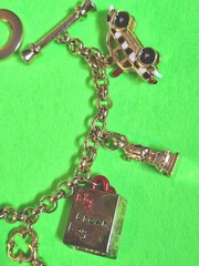 Vintage I LOVE NEW YORK Enameled CHARMS Gold Tone Toggle Clasp Chain Bracelet