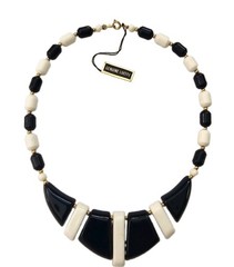 Vintage New Navy Blue White And Gold Lucite Nautical Necklace 17.5″ Length