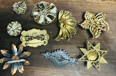 Vtg Mixed Metals Stones 7 Brooches & Pins Lot – Set Of Earrings 9 Piece Lot