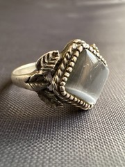 Vintage Silver Dark Grey Cat’s Eye Ring Handcrafted Ring Size 8 US