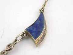 Vintage Unmarked Silver Tone Metal and Lapis Inlay Necklace 17.75 Inches VG