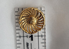 Vintage Earrings Pinwheel Gold-Tone Pierced Post 7/8 Inch