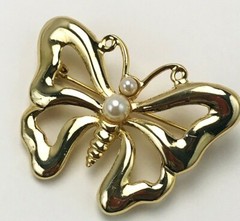 Vintage AAI Gold Tone Faux Pearl Butterfly Brooch Scatter Pin