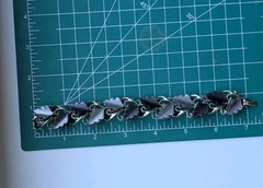Vtg MCM Silver Tone GREY Blue Molded Thermoset Leaf Leaves Link 7¼” Bracelet